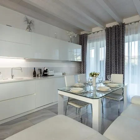 Apartment Blue Laguna Sirmione Exterior foto